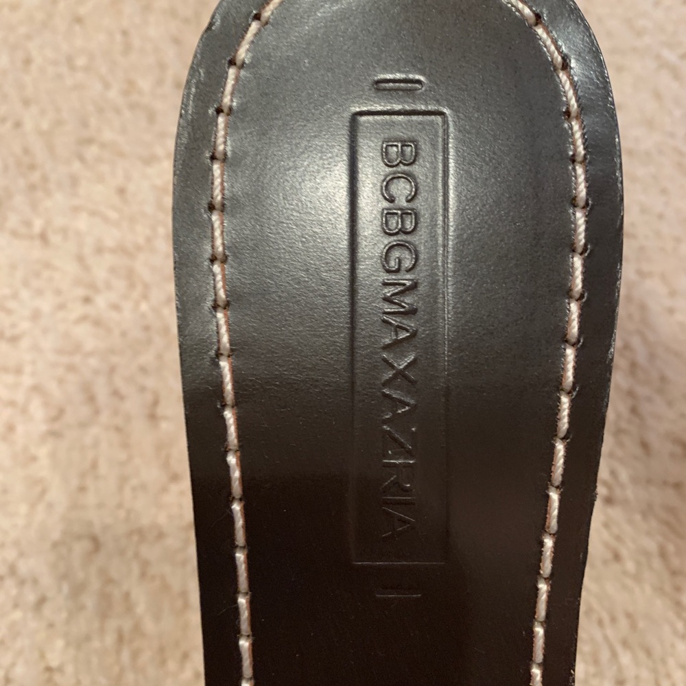Shoes - Picture 2 of 5